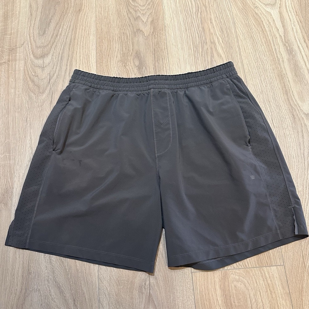 Mack Weldon Shorts Mens XL Gray Daily Wear Drawstring Stretch Zip Pockets
